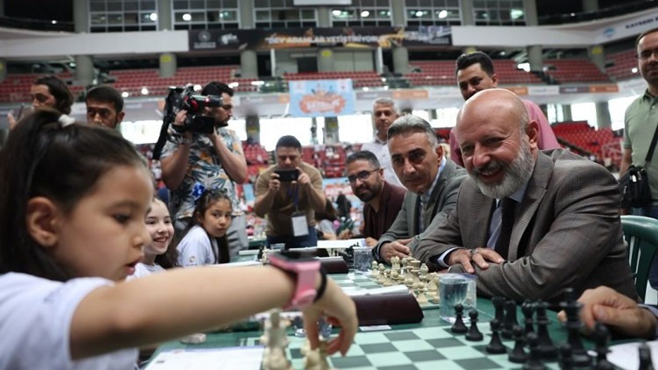 小小国际象棋大师在开塞利科卡西南比赛 - Çorum News